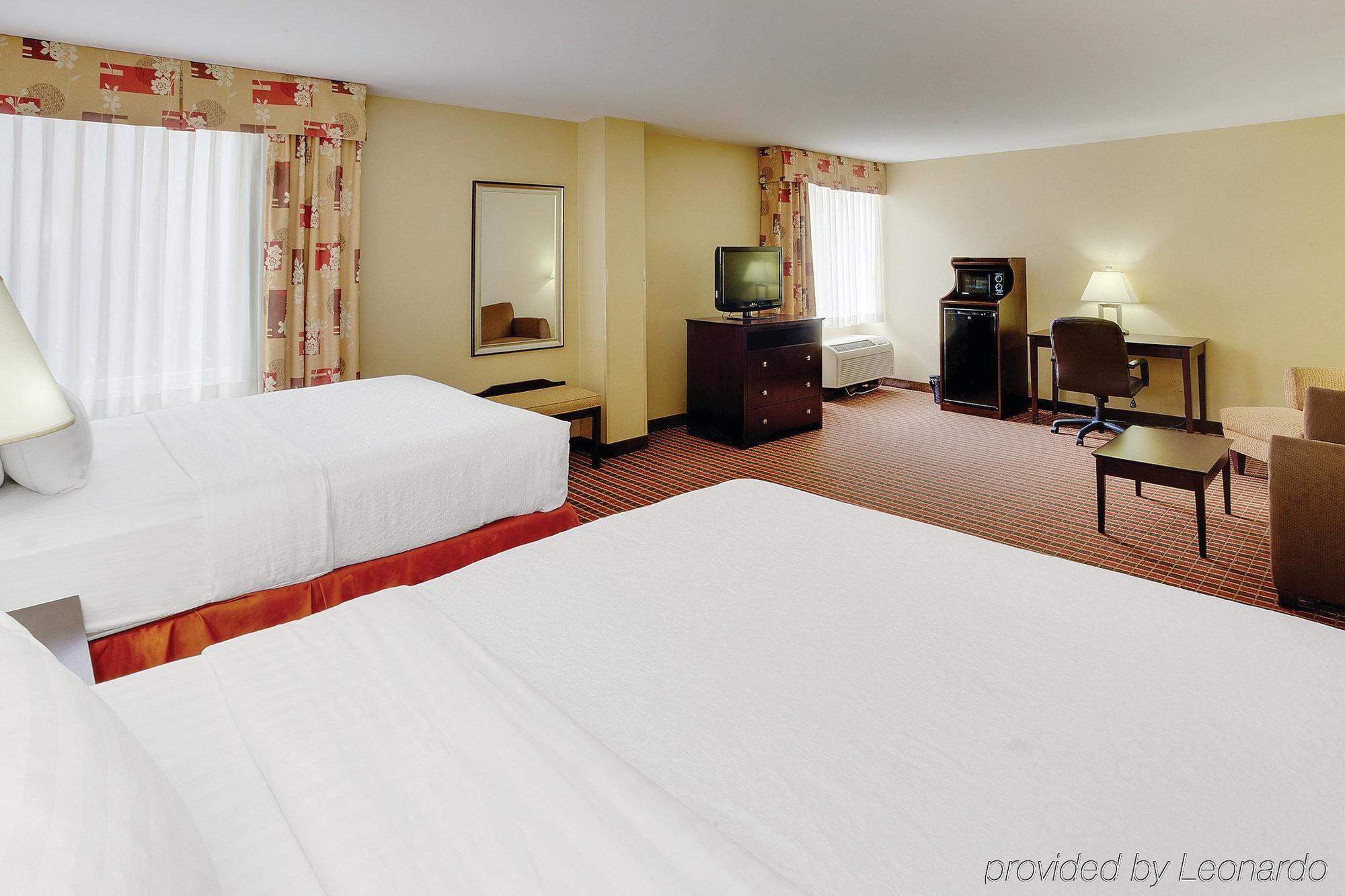 La Quinta Inn & Suites Pittsburgh North Ngoại thất bức ảnh